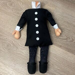 The Addams Family Plush Crossbody
Wednesday Headless Doll JENNA
ORTEGA